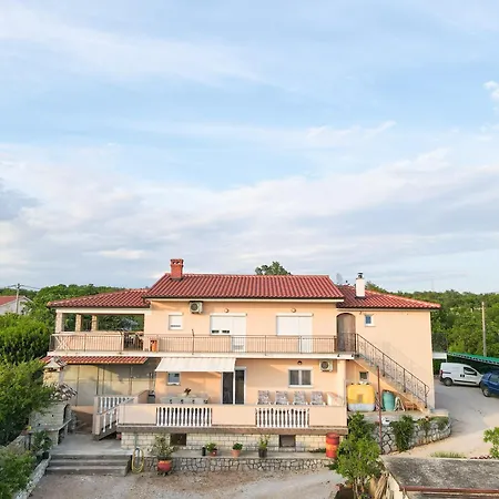 Predrag Apartment *